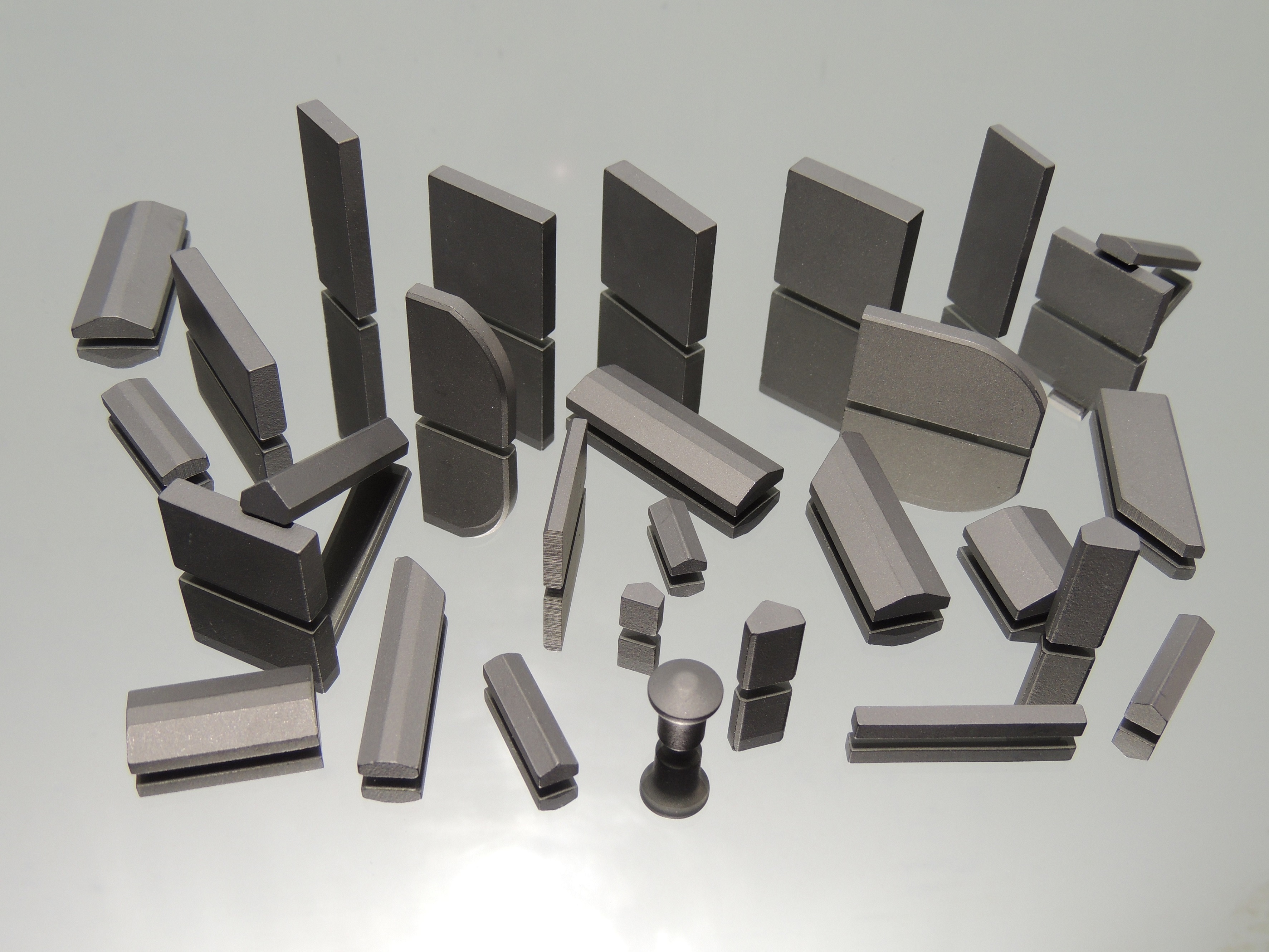 AFC spécialiste de pièces carbure agricoles AFC spécialiste de pièces carbure agricoles